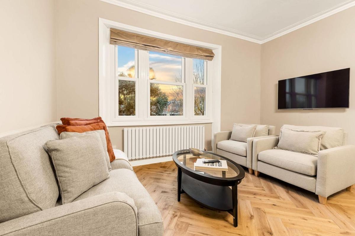 Superb 2 Bedroom Retreat In Belsize Park *