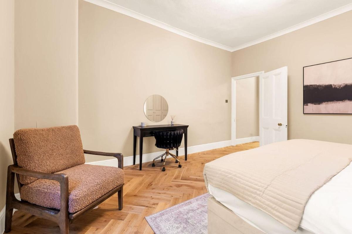 Superb 2 Bedroom Retreat In Belsize Park Appartamento Londra